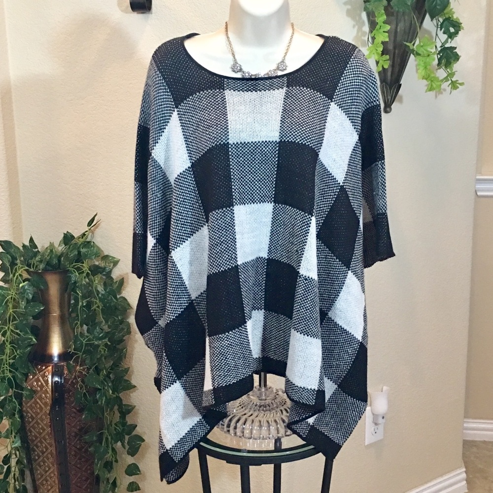 Black and white poncho style top